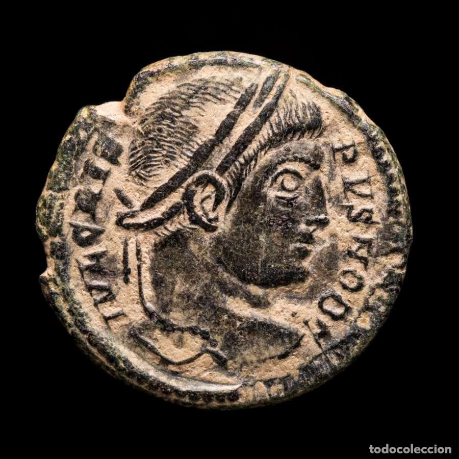 Monedas Imperio romano: Crispo, Cesar. &AElig; Follis, Trier 323/4 dC. VOT X en corona STR (6328)