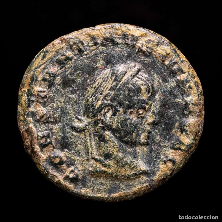 M&uuml;nzen R&ouml;misches Reich: Constantino II. &AElig; Follis. Siscia. CAESARVM NOSTRORVM VOT X / BSIS✩