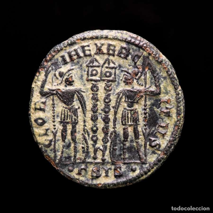 M&uuml;nzen R&ouml;misches Reich: Bello Constancio II Siscia, &AElig; 1/2 follis. GLORIA EXERCITVS / &bull;&Gamma;SIS&bull;