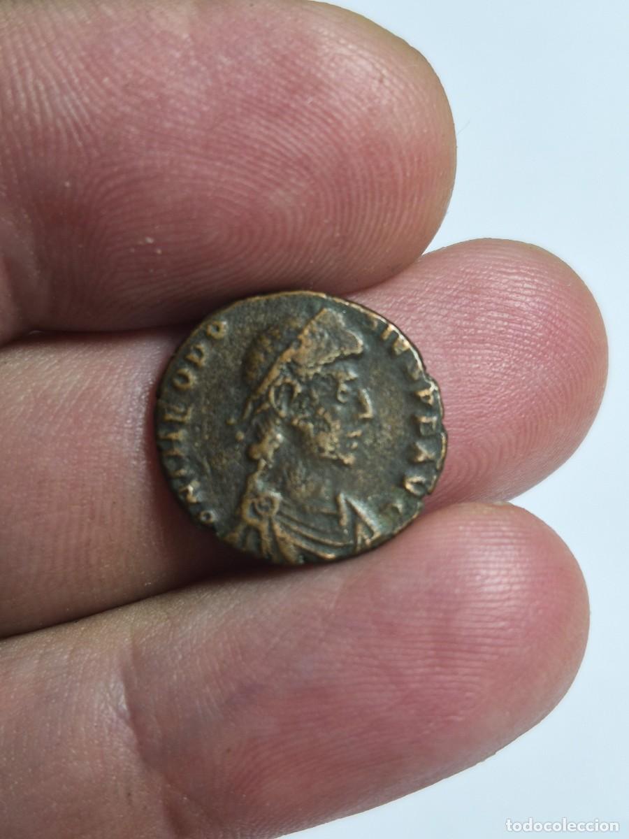 Monedas Imperio romano: NT/ CENTENIONAL DE TEODOSIO NICOMEDIA 2,46 GRS (A1556)