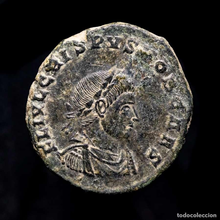 Monedas Imperio romano: Raro Crispo, Cesar, Follis, CLARITAS REIPVBLICAE F-T / &bull;ATR Trier