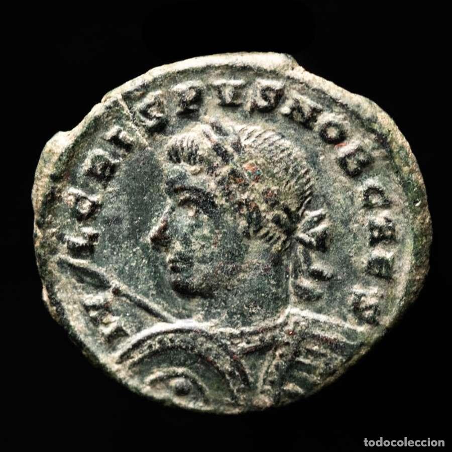 Monedas Imperio romano: Crispo con lanza y escudo &AElig; Follis Trier Globo Altar / STR (6440)