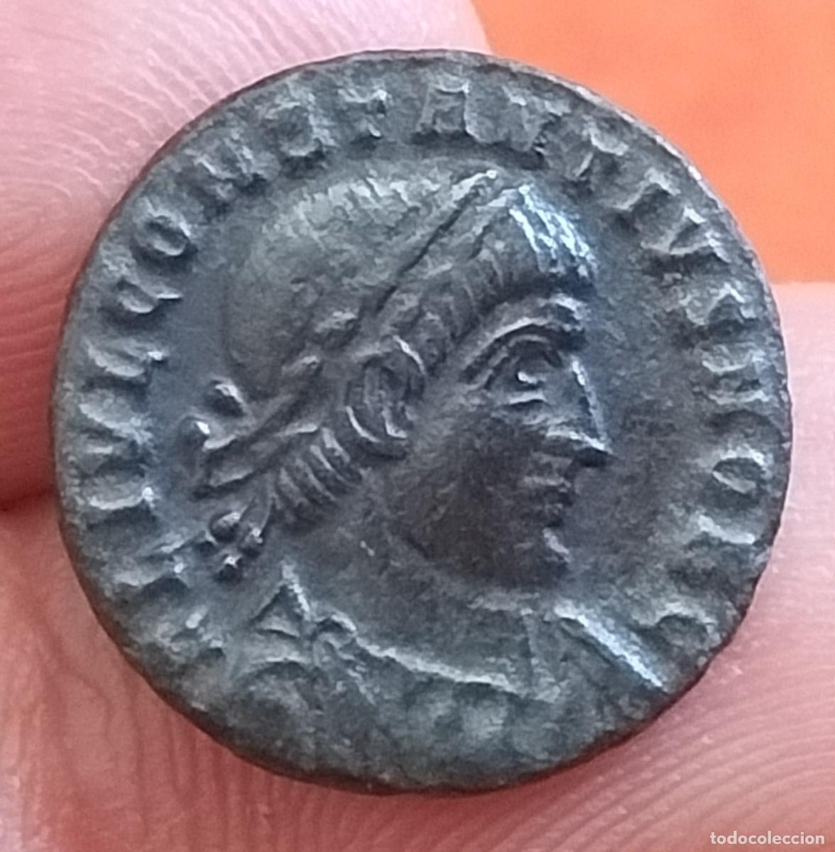 Monedas Imperio romano: cententional de CONSTANTINO II como cesar