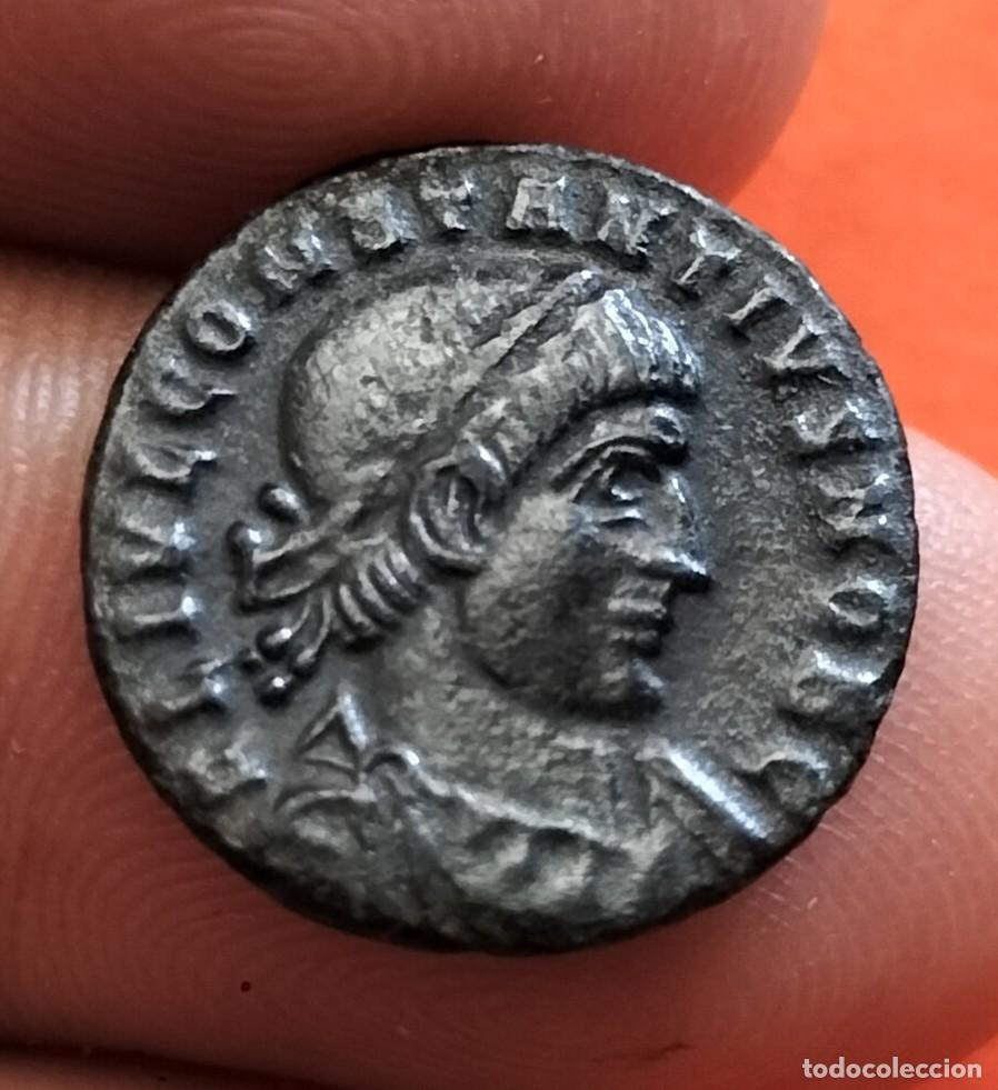Monedas Imperio romano: cententional de CONSTANTINO II como cesar - Foto 2