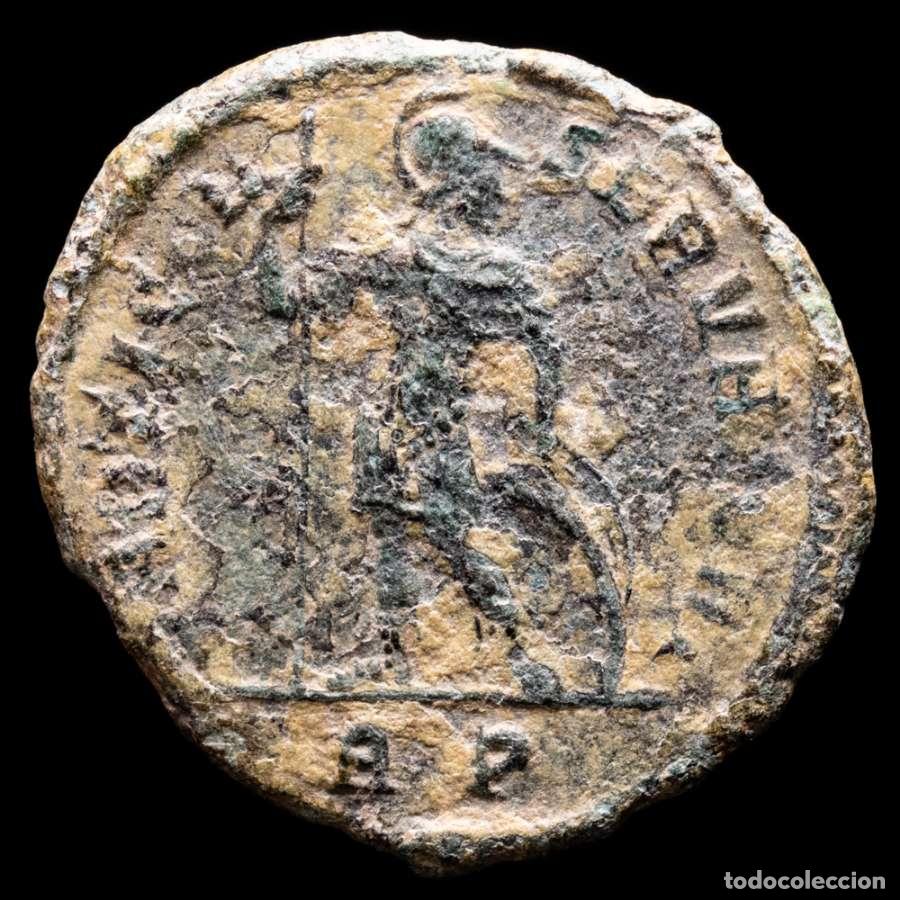 Monedas Imperio romano: Constantino I, follis Roma, MARTI CONSERVATORI / RP