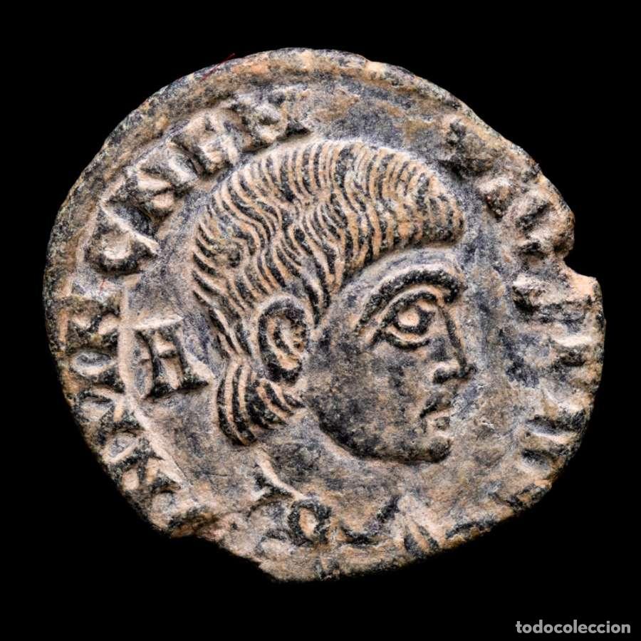 Monedas Imperio romano: Magnencio (350-353 dC.) &frac12; Maiorina Lugdunum VOT V MVLT X / RPLG
