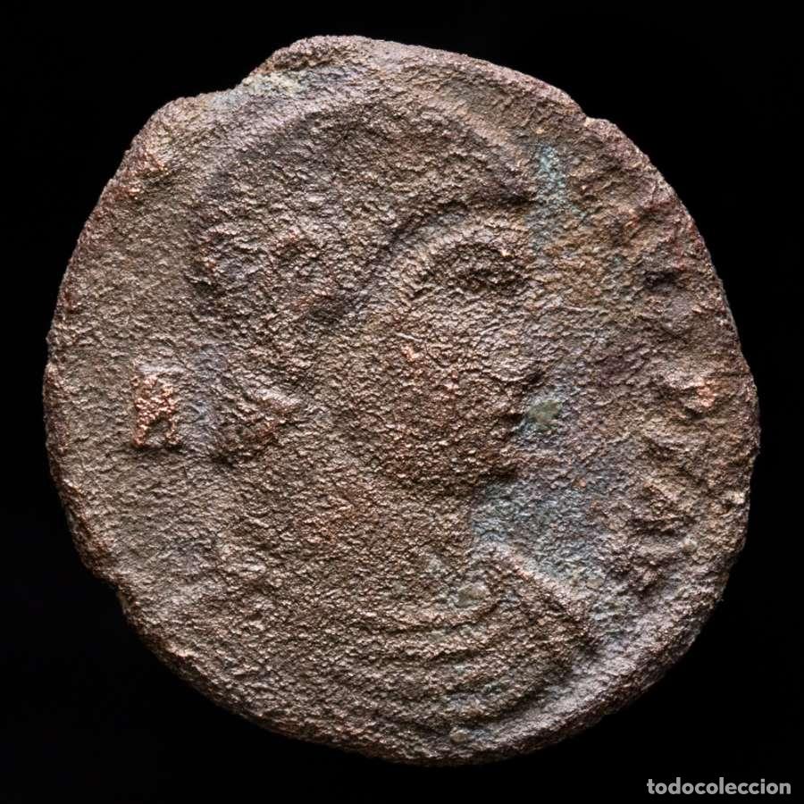 Monedas Imperio romano: Decencio Maiorina reducida Lugdunum VICTORIAE DD NN AVG SV (3675)