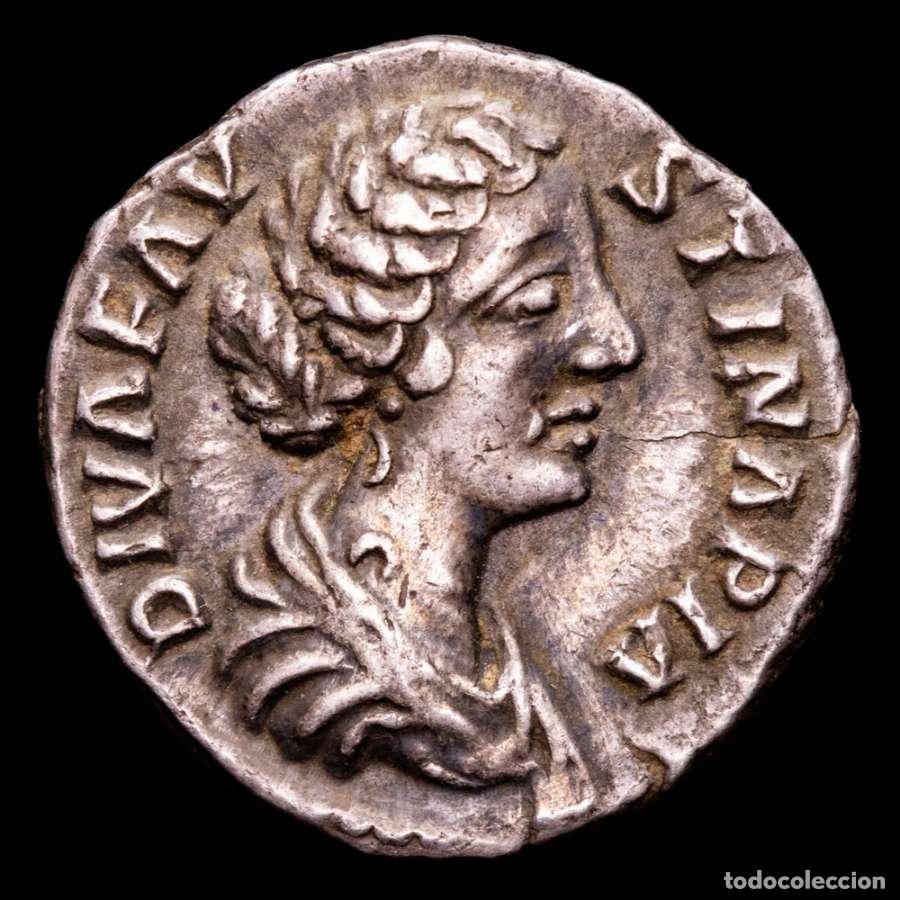 Monedas Imperio romano: Faustina II (147-175 d.C). Denario. Roma. CONSECRATIO altar.