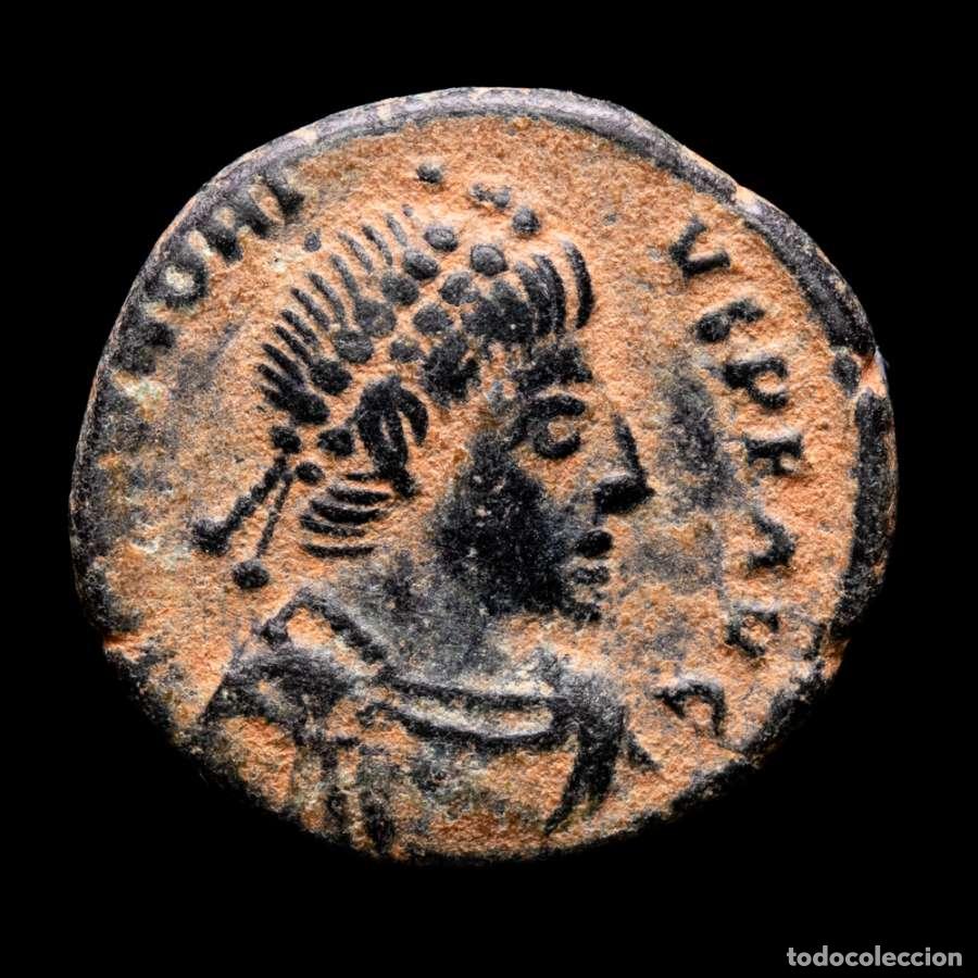 Monedas Imperio romano: Honorio (395-401 dC.). Maiorina, Cizico. VIRTVS EXERCITI Victoria