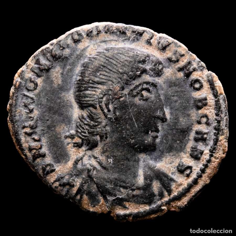 Monedas Imperio romano: Constancio Gallo 350/5 dC. Maiorina, Constantinopla &bull;S&bull; ✩ / CONSA