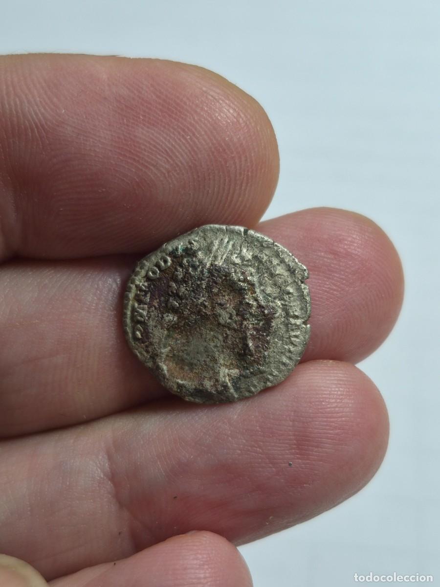 Monedas Imperio romano: NT/ ESCASO DENARIO COMODO ABOMBADO Y CON FALLO CU&Ntilde;O EN BUSTO 3,06 grs (A1600)