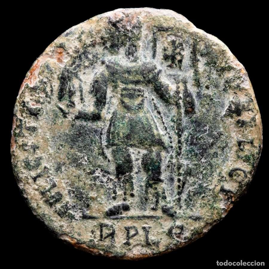 Monedas Imperio romano: Magnencio (350/3 dC) Maiorina Lugdunum FELICITAS REIPVBLICE (3865)