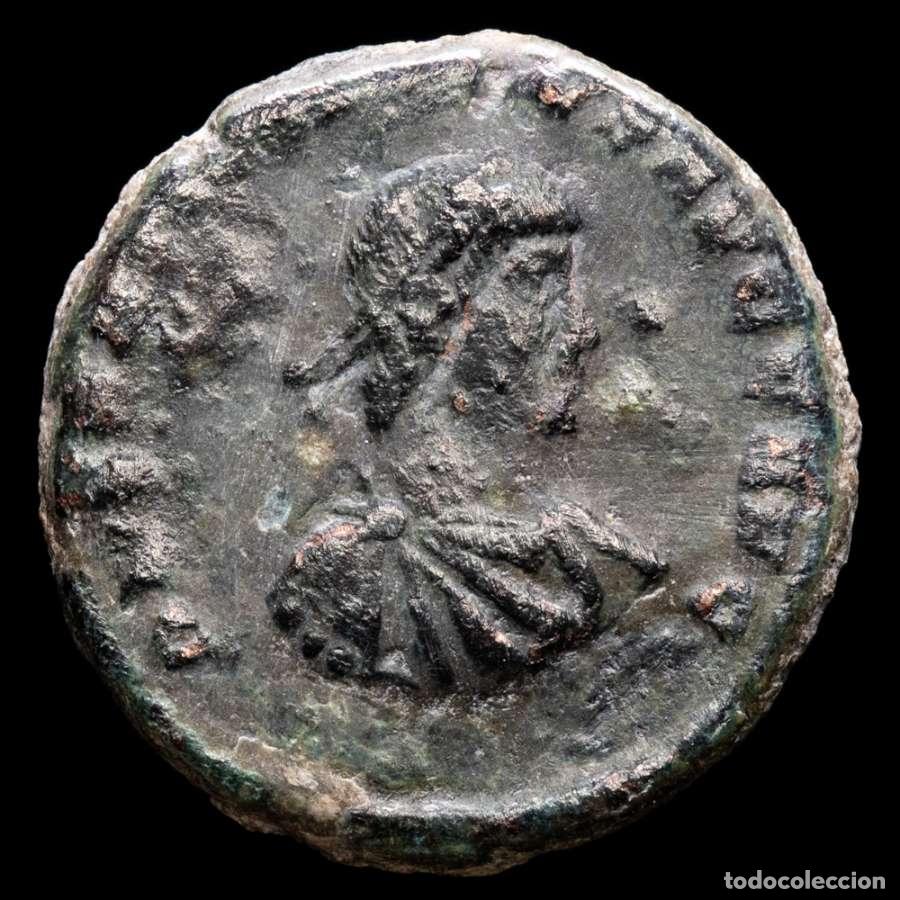 Monedas Imperio romano: Graciano (378-383 d.C.) GLORIA ROMANORVM O-F II / LVGS Lugdunum
