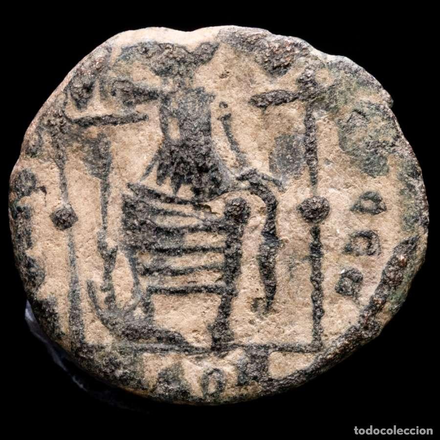 Monedas Imperio romano: Teodosio I - Follis Constantinopla CONCORDIA AVGGG / CON