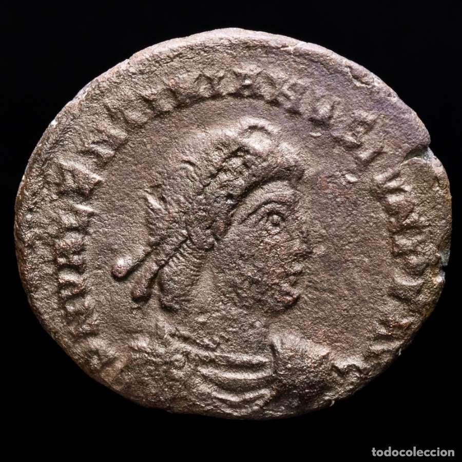 Monedas Imperio romano: Valentiniano II (375/92) Maiorina Aquileia REPARATIO REIPVB (3803)
