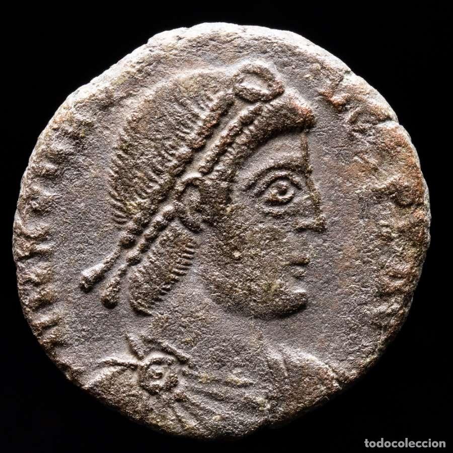 Monedas Imperio romano: Magno Maximo 383-388 dC. Maiorina, REPARATIO REIPVB (3939)