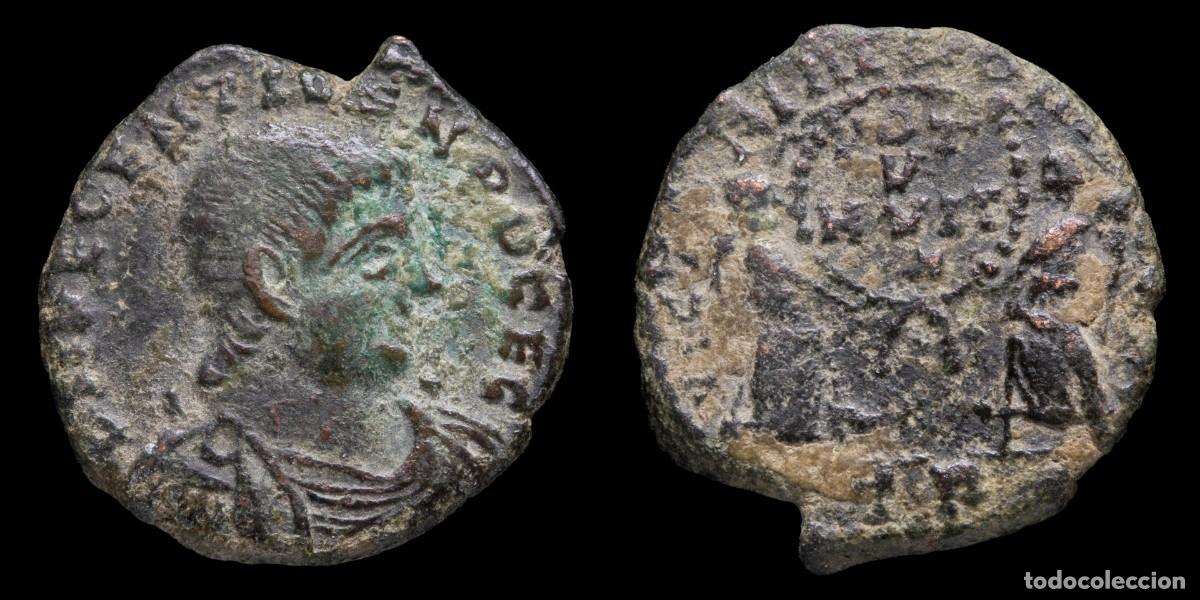 Monedas Imperio romano: Decentius Follis - VOT V MVLT X, Trier - 21 mm / 5,32 gr.