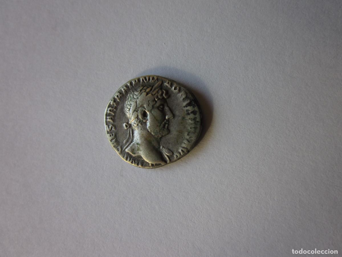 Monedas Imperio romano: Denario de Adriano. Fortuna sedente. Plata.