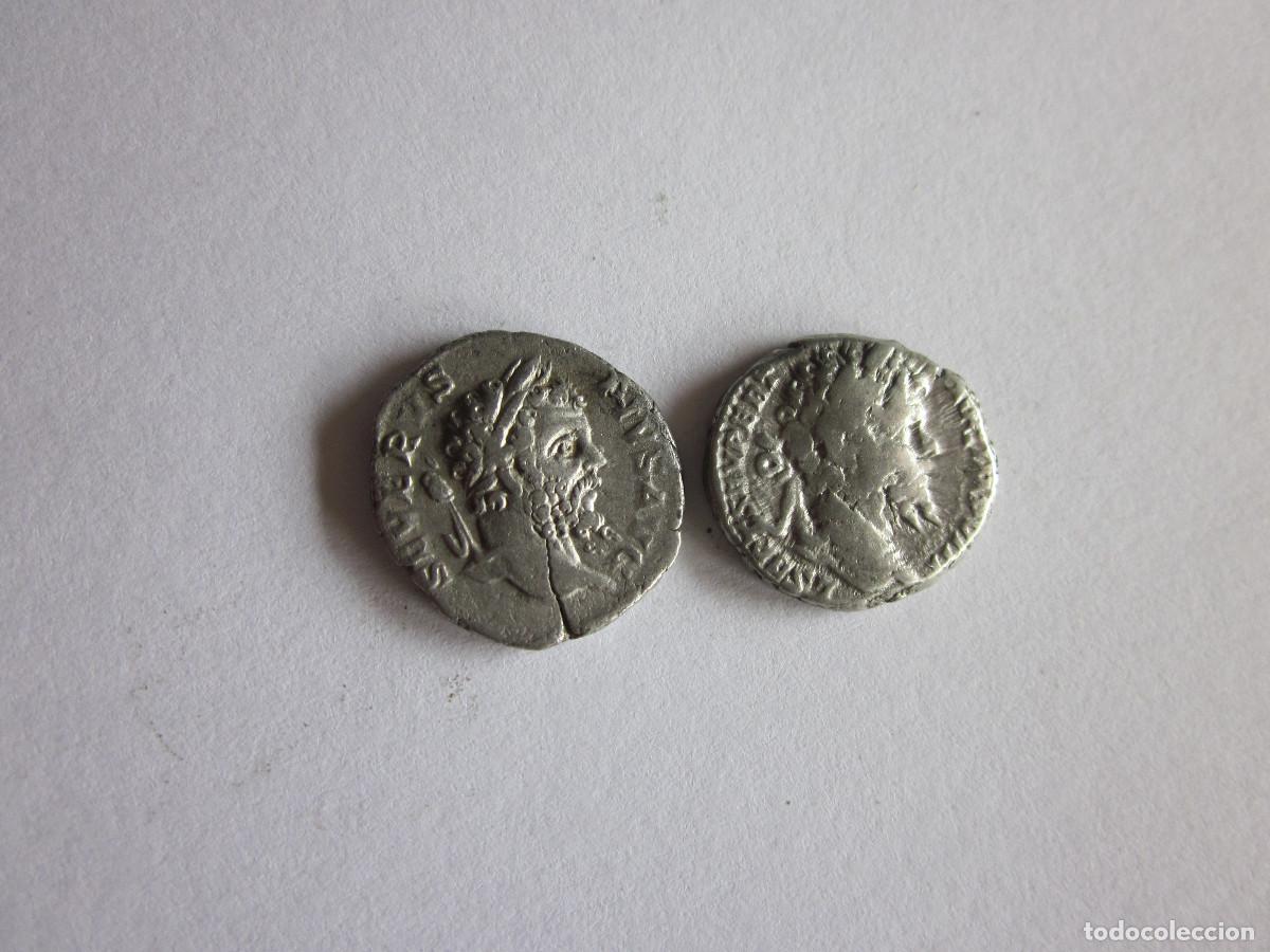 Monedas Imperio romano: 2 Denarios de Septimio Severo. Virtud sedente y victoria. Plata.