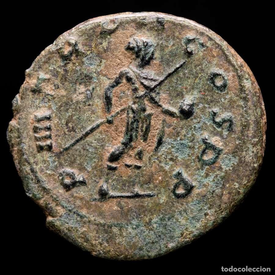 Monedas Imperio romano: Claudio II Antoniniano, Roma 269 dC. P M TR P II COS PP, Emperador.