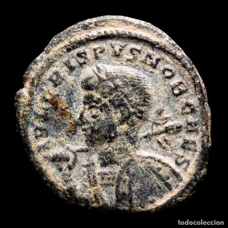 Monedas Imperio romano: Crispo Cesar - Follis BEATA TRANQVILLITAS / STR&bull; Trier.