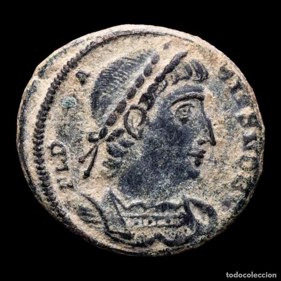Monedas Imperio romano: Delmacio. &AElig; 1/2 Follis. Antioquia 336 d.C. GLORIA EXERCITVS / SMANI