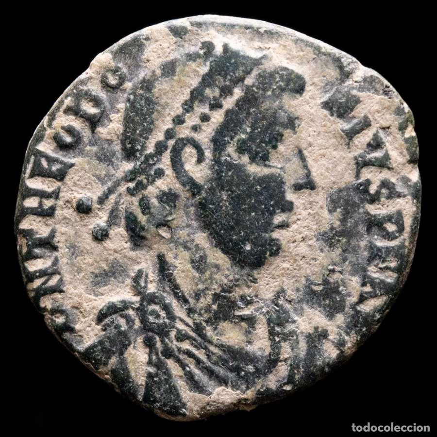 Monedas Imperio romano: Theodosio. Maiorina, Trier, 379-383.REPARATIO REIPB - SMTRP. Rara!!