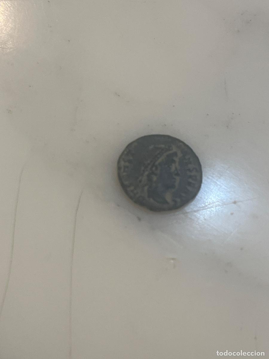 Monedas Imperio romano: CONSTANS 333-350. Ae 4. - Foto 1