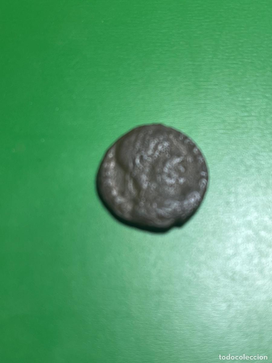 Monedas Imperio romano: Valens 364-378. Ae 4. - Foto 1