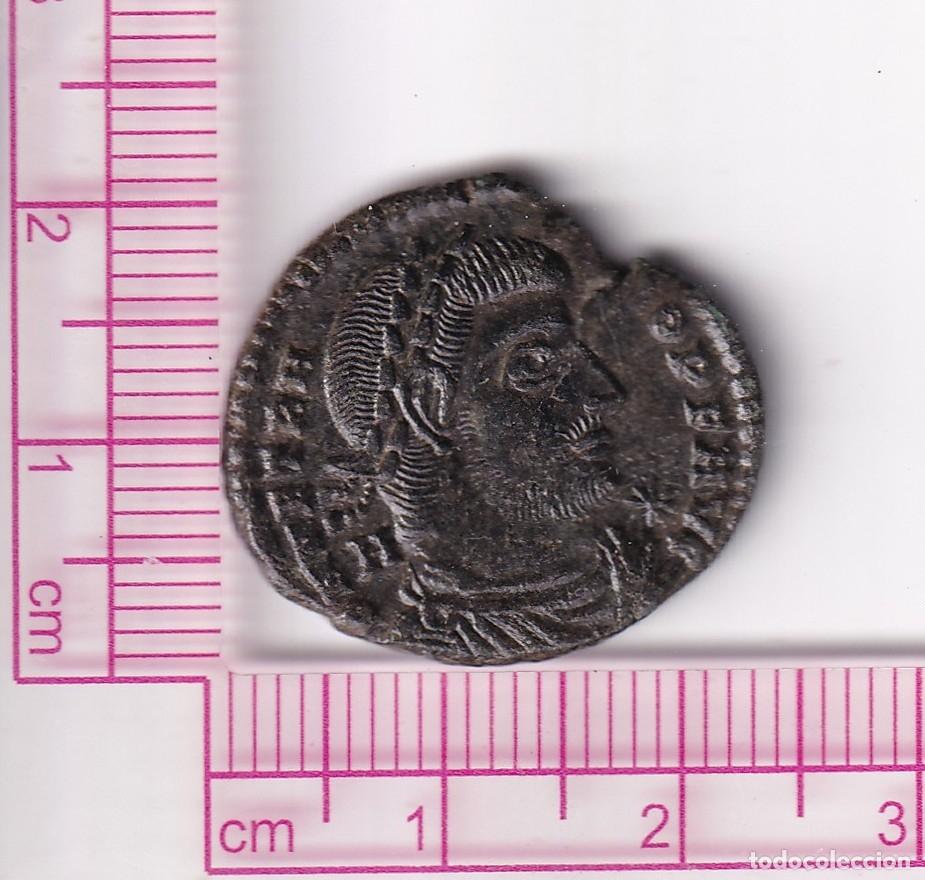 Monedas Imperio romano: CRF0780 ANTONINIANO SISCIA VETRANION VETRANION Y ESTANDARTES 350
