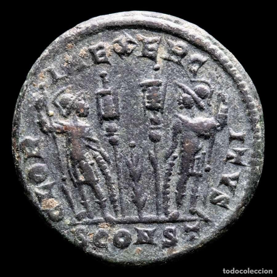 Monedas Imperio romano: Constancio II - Follis. Arles 348 dC. Palma. GLORIA EXERCITVS
