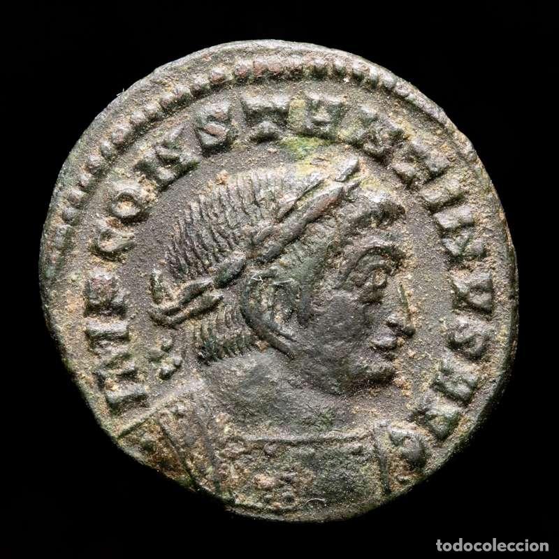 Monedas Imperio romano: Constantino I (337-340 A.D.) follis. Lugdunum. SOLI INVICTO COMITI