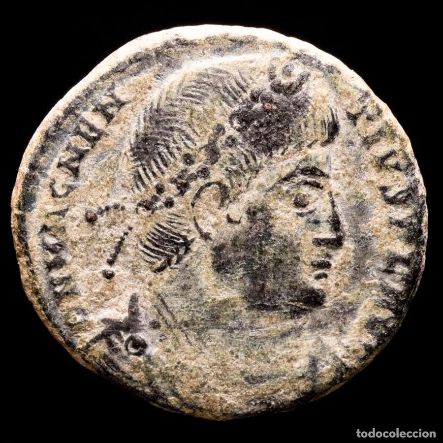 Monedas Imperio romano: Magnencio (350-353 d.C.) &AElig; maiorina - FELICITAS REIPVBLICE (5184)