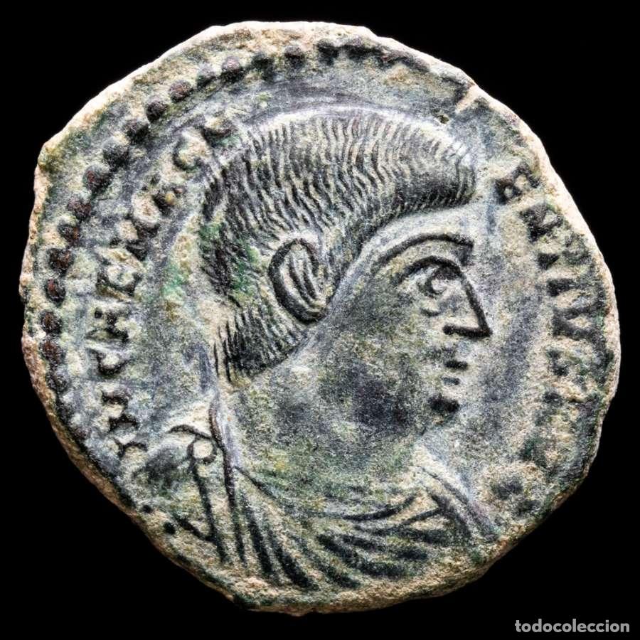Monedas Imperio romano: Magnencio (350/3 dC) Maiorina Trier FELICITAS REIPVBLICE / TRP