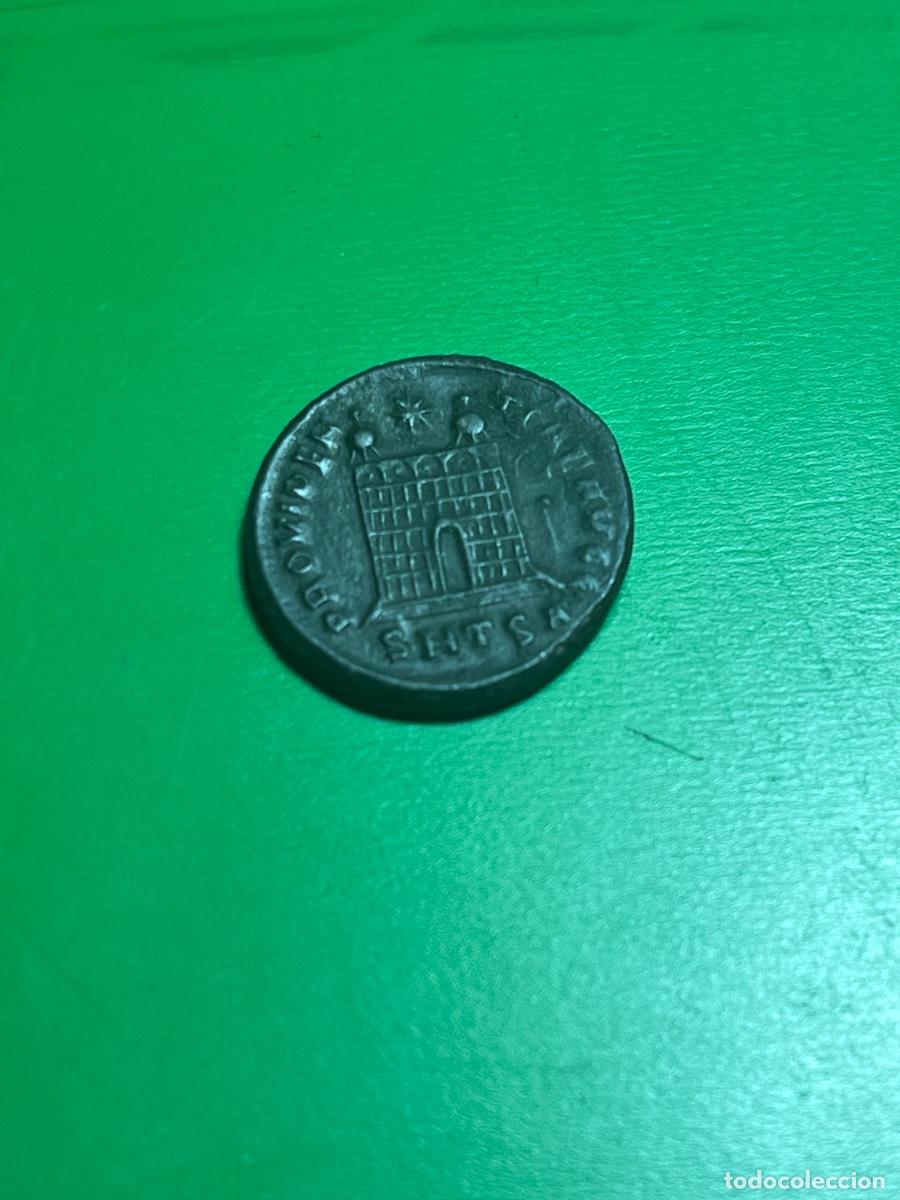 Monedas Imperio romano: CONSTANT&Iacute;NVS. Ae 3. 307-337 - Foto 2