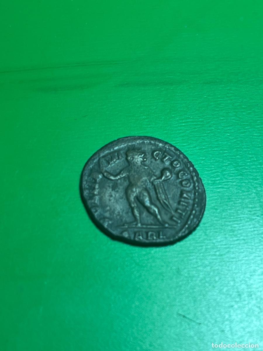 Monedas Imperio romano: CONSTANT&Iacute;NVS. Ae Follis. 307-337 - Foto 2