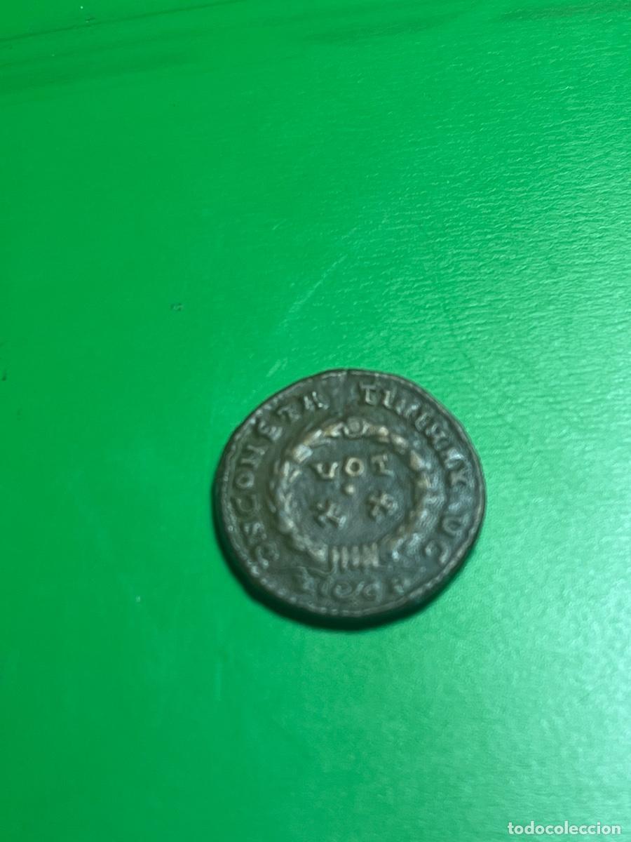 Monedas Imperio romano: CONSTANT&Iacute;NVS. Ae Follis. 307-337 - Foto 2