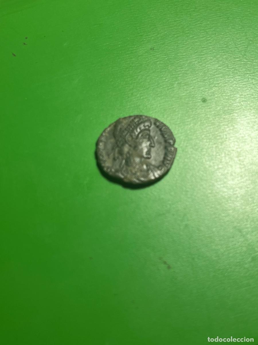 Monedas Imperio romano: CONSTANTIVS II. Ae 3.-4. 348-361 - Foto 1