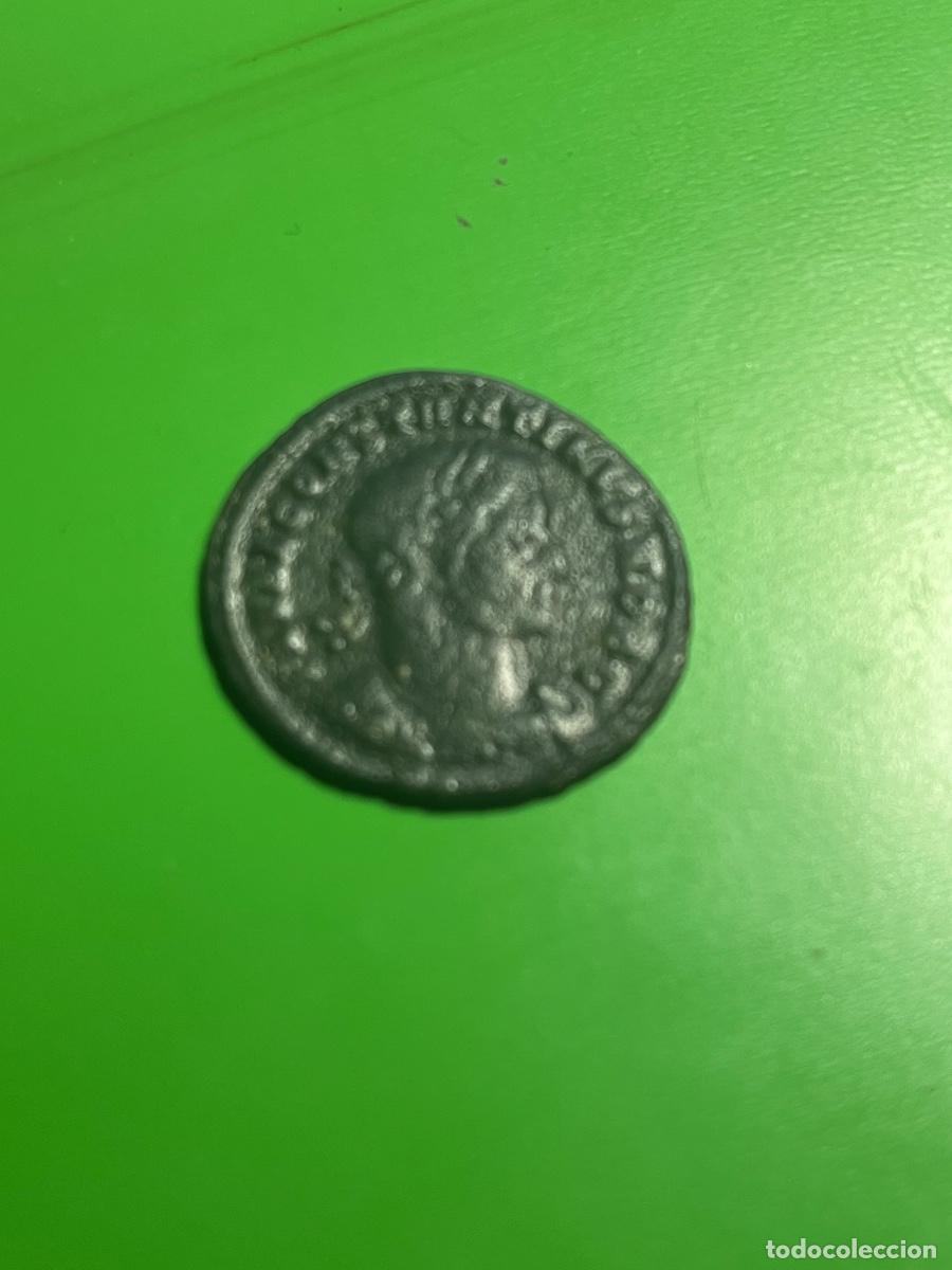 Monedas Imperio romano: CONSTANTINO I. Ae. Follis. 306-307.