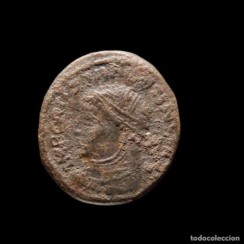 Monedas Imperio romano: Constantino I, &AElig; Follis, Londres VICTORIAE LAETAE PRINC PERP / PLN