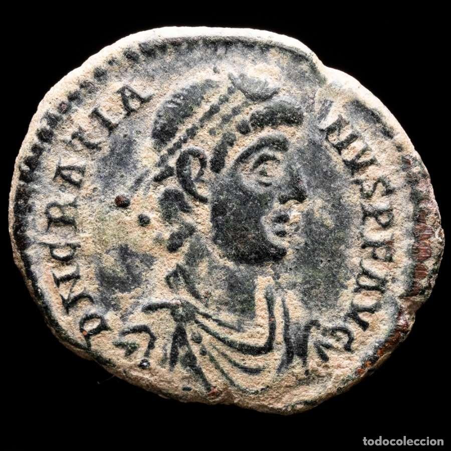 Monedas Imperio romano: Graciano 378-383 dC maiorina Aquileia REPARATIO REIPVB / SMAQS