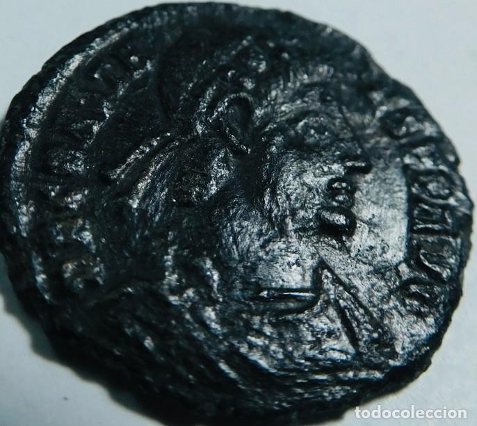 Monedas Imperio romano: Follis de bronce del Imperio Romano, siglo IV d. C