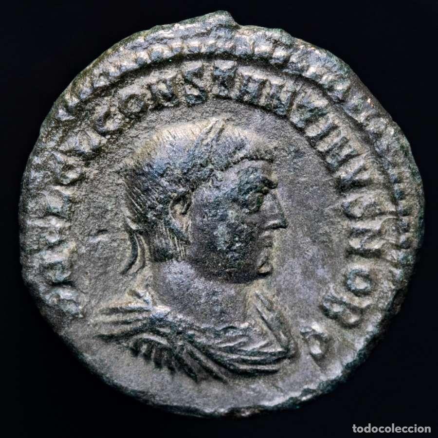 Monedas Imperio romano: Constantino II - Follis de Nicomedia - Jupiter, PROVIDENTIAE CAESS