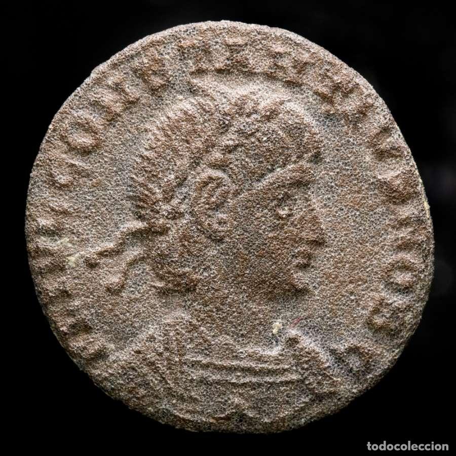 Monedas Imperio romano: Bonito 1/2 follis de Constancio II como cesar. Antioquia SMANT