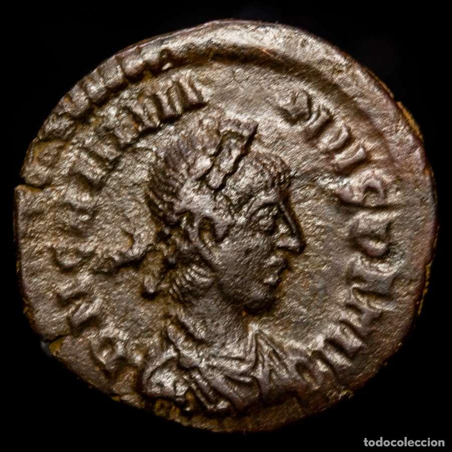 Monedas Imperio romano: Graciano. Nummus de bronce, Cyzico, VOT XX MVLT XXX en corona SMKA