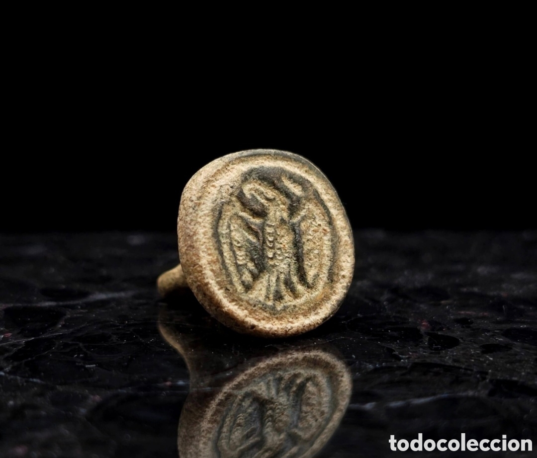 Monedas Imperio romano: Sello de la epoca romana en bronce con labrado de aguila simbolo de las legiones alrededor siglo II