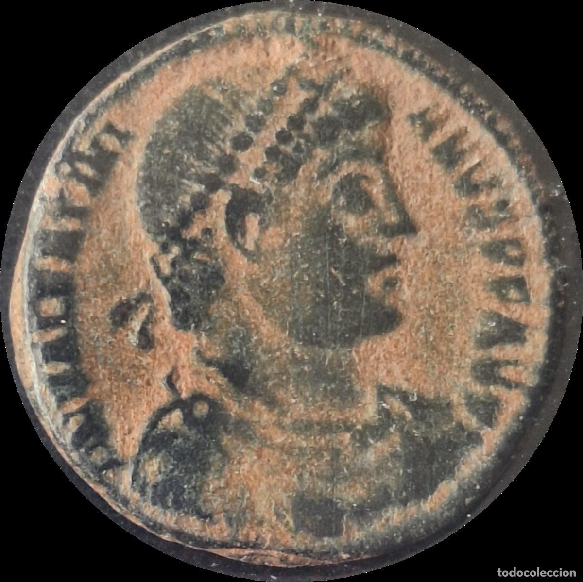 Moedas Imp&eacute;rio Romano: Roma. Valentiniano I. 364-375. Follis.