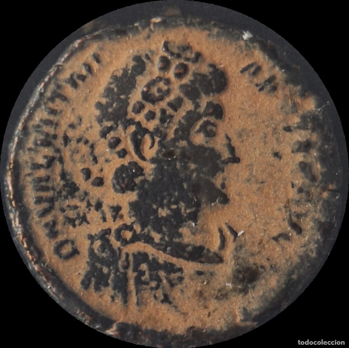 Moedas Imp&eacute;rio Romano: Roma. Valentiniano II. 375-392. Follis.