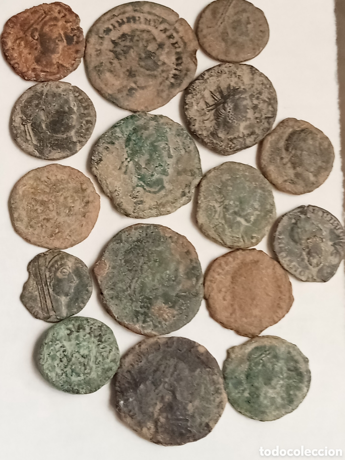 Monedas Imperio romano: 16 BAJO IMPERIO - SIGLO IV - CENTIONALES