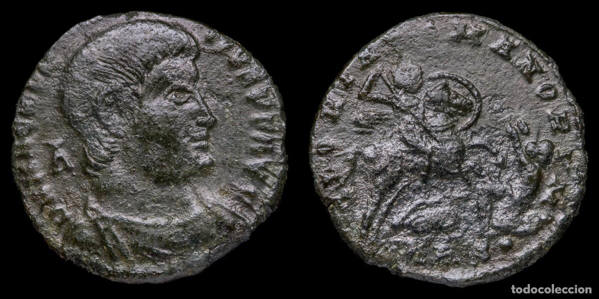 Monedas Imperio romano: Magnentius Follis - GLORIA ROMANORVM, Trier - 21 mm / 4,32 gr.